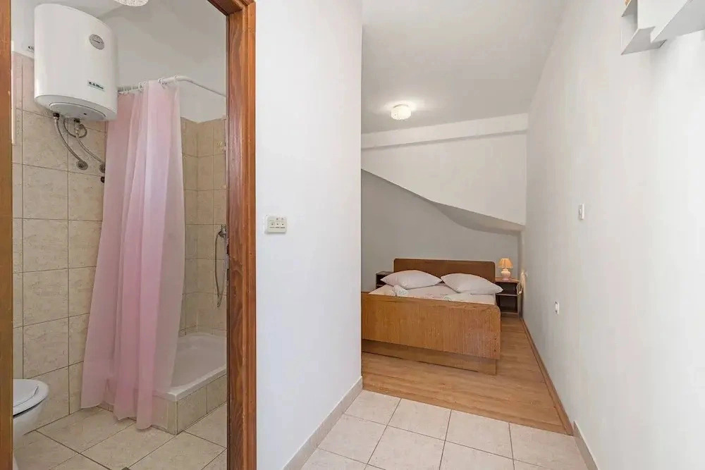 Cozy Apartment in Sibenik-brodarica