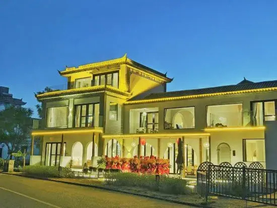 Wind and rain said sea view beauty villa