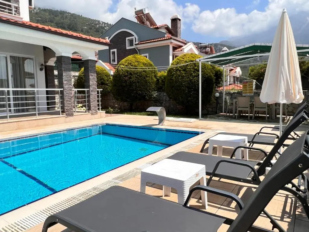Arnna 4 Villa