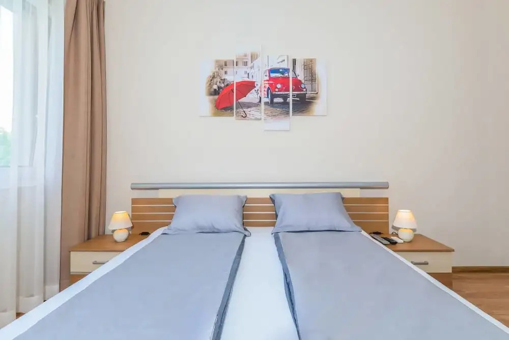 FM Deluxe 1-BDR Apartment with Parking - The M Place