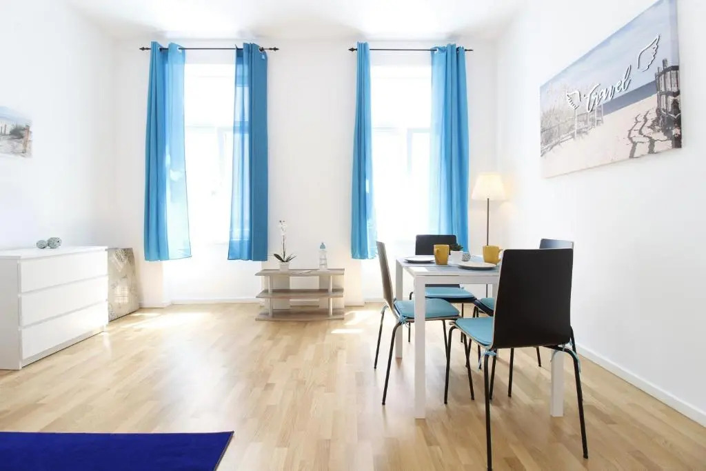 MARINE: Newly renovated 2nd district apartment