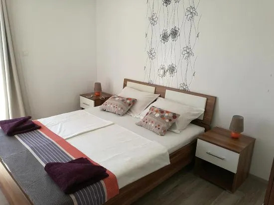 Apartments Ivica