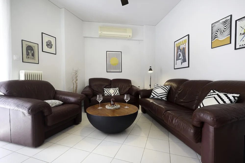 Renaissance City Apartment