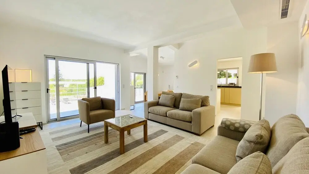 Moderna - Private Pool - 8 Guests - Quarteira