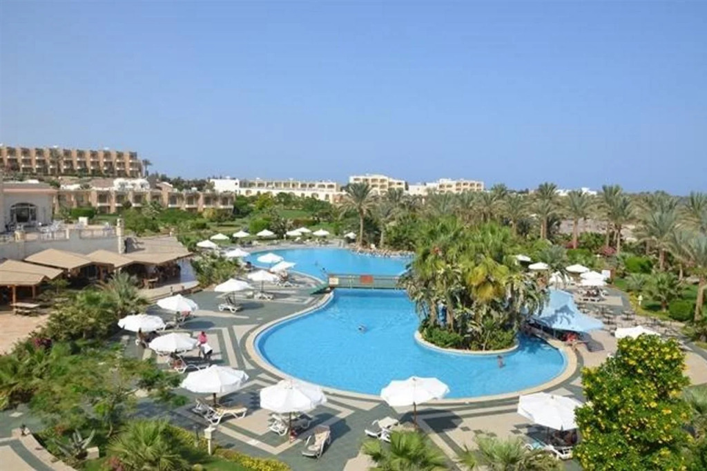 Brayka Bay Resort