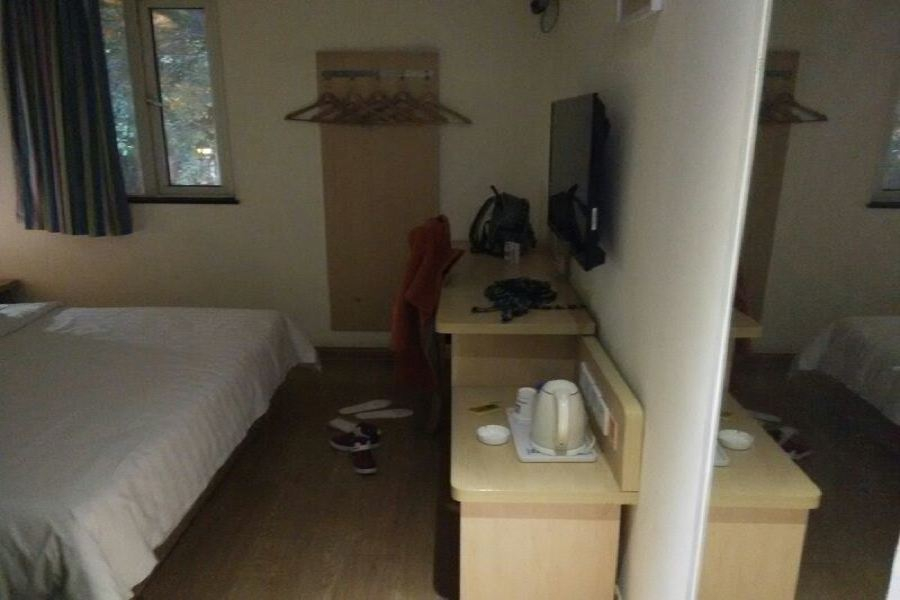 7 Days Inn (Chengdu Jinhuawanda Jiuyanqiao Branch)