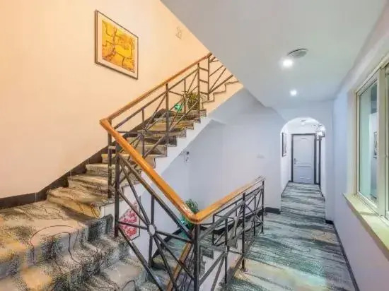 Siji Xiaozhu Hotel
