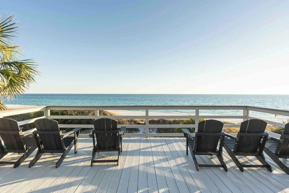 Gulf Front, Walk to Rosemary Beach, 5br, Gazebo Paradise on Park by Avantstay