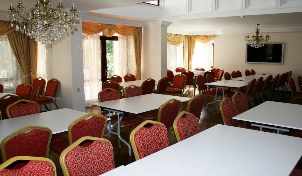 Sare Suites Beach Hotel