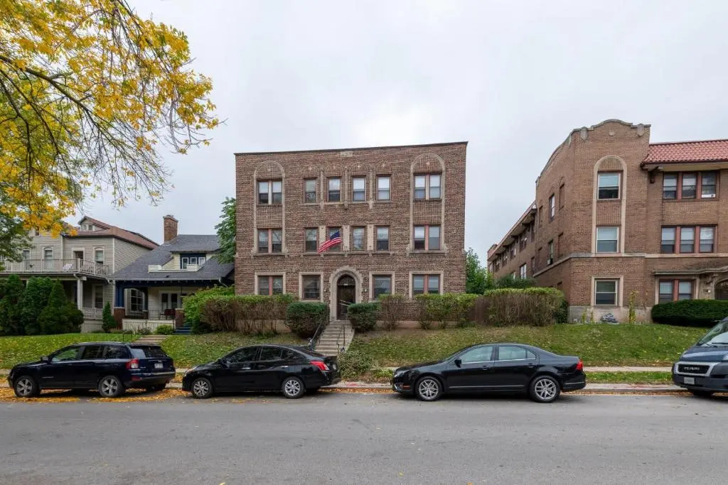 Flexhome East Side Vintage 2BR B2