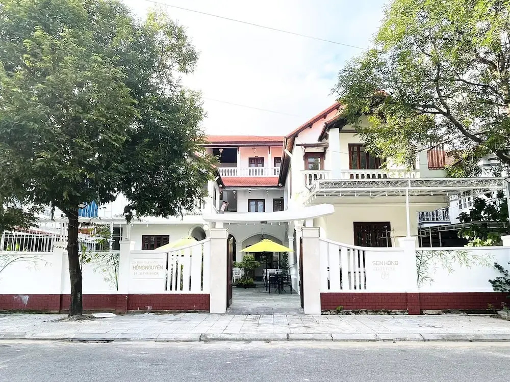 Sen Hong Apartment & Beer Garden
