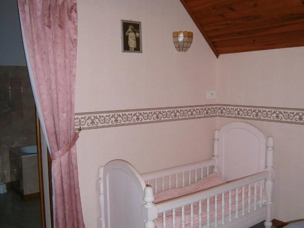 Gîte spacieux avec billard, cheminée & terrasse, près de la forêt de Bercé, Wi-Fi & activités nature - FR-1-410-337