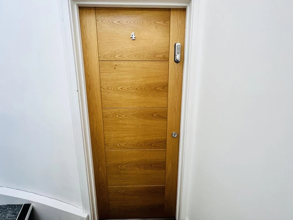 1-bed Apartment in Ealing, 3 Mins From Station