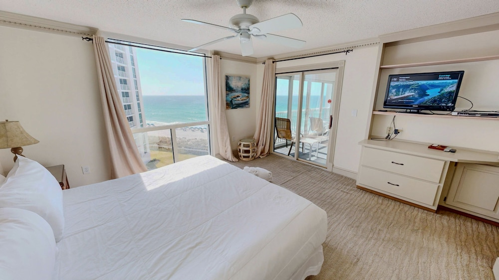 Shoreline Towers 2072 2 Bedroom Condo