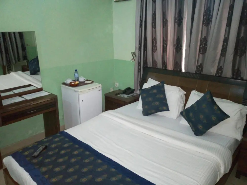 ERiTH APARTMENT & SUITES