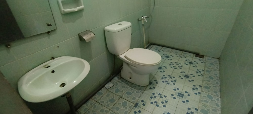 Hotel O Pondok Tawing Rumbih