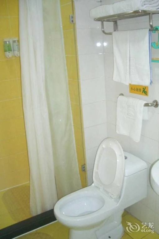 Home Inn Changshou Donglu