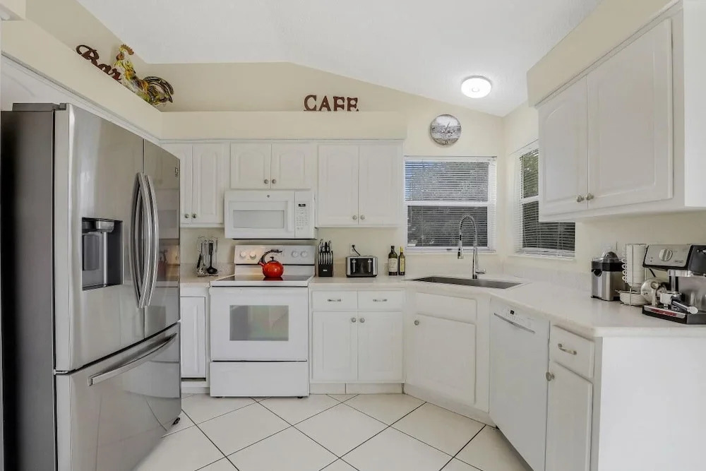Pet-friendly home with southern exposure and pool