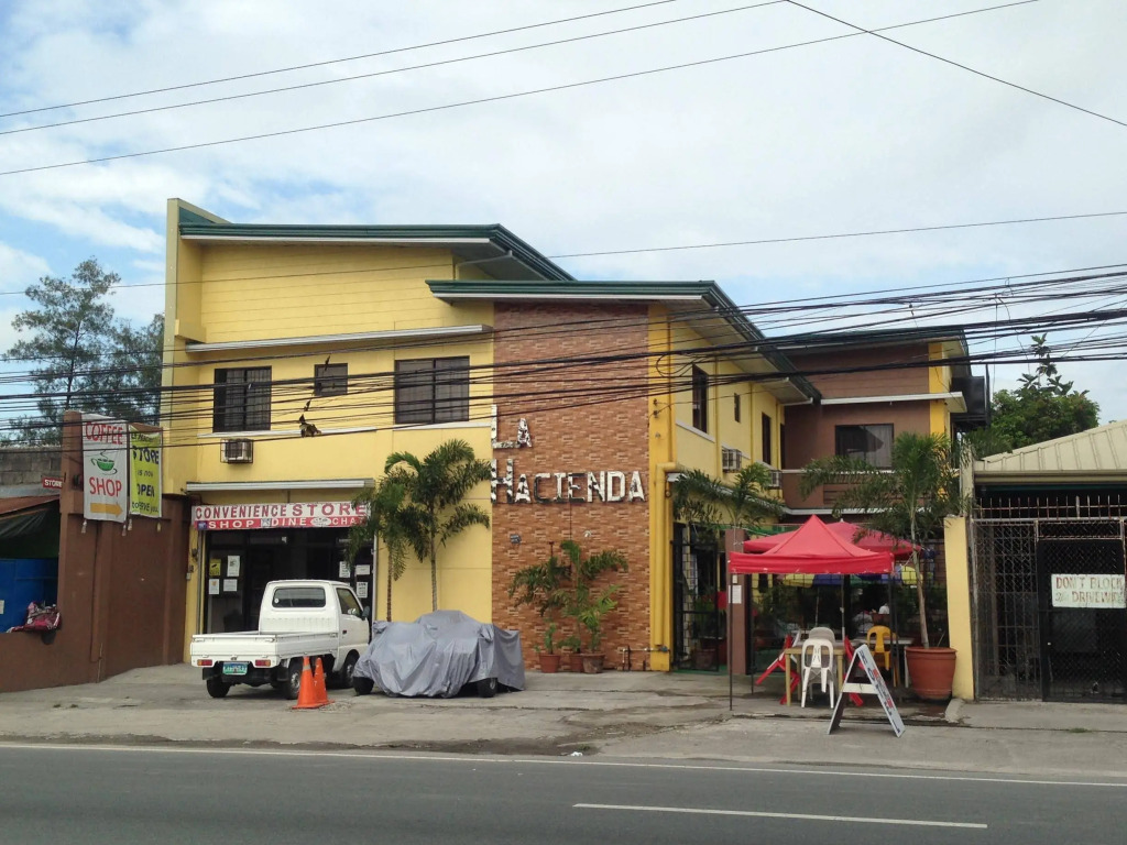 La Hacienda Inn and Dormitories