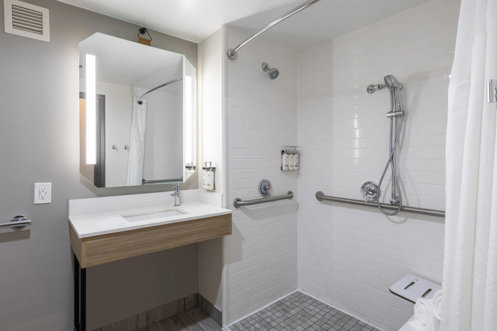 Holiday Inn Anderson by IHG