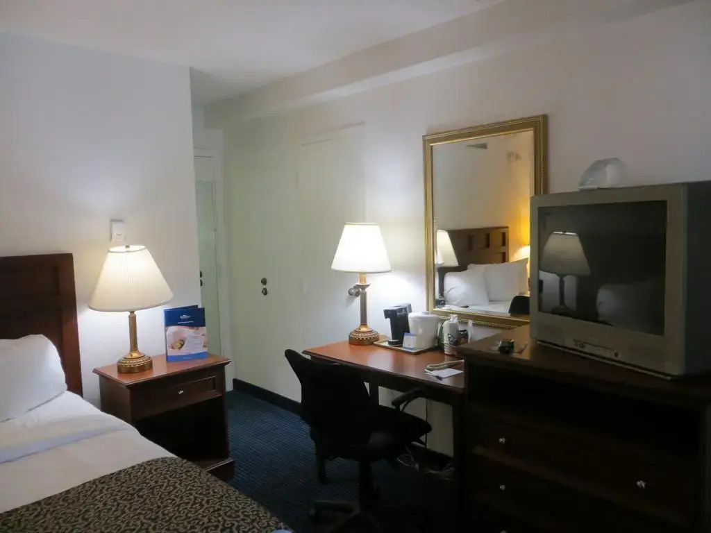 Baymont Inn & Suites Omaha