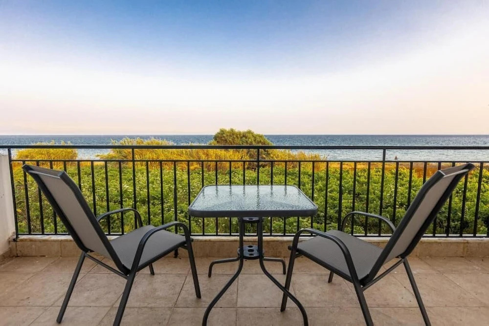 Seaheaven House A4 - Beachfront Nest Memi Koroni