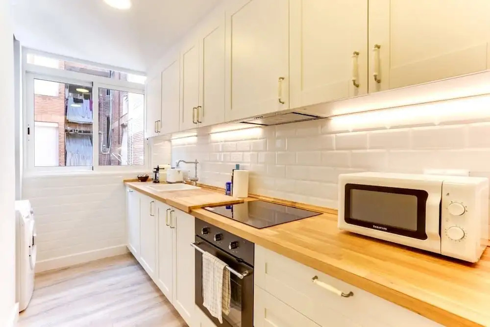 Stunning 2 Bed, all new in Gracia Neighborhood