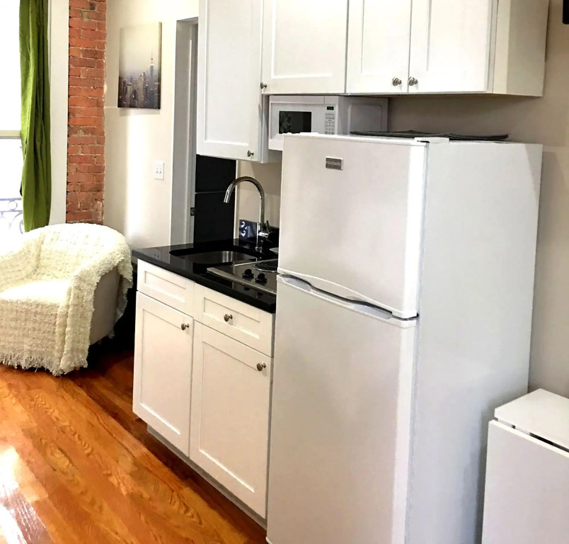 NYC Empire Apartments