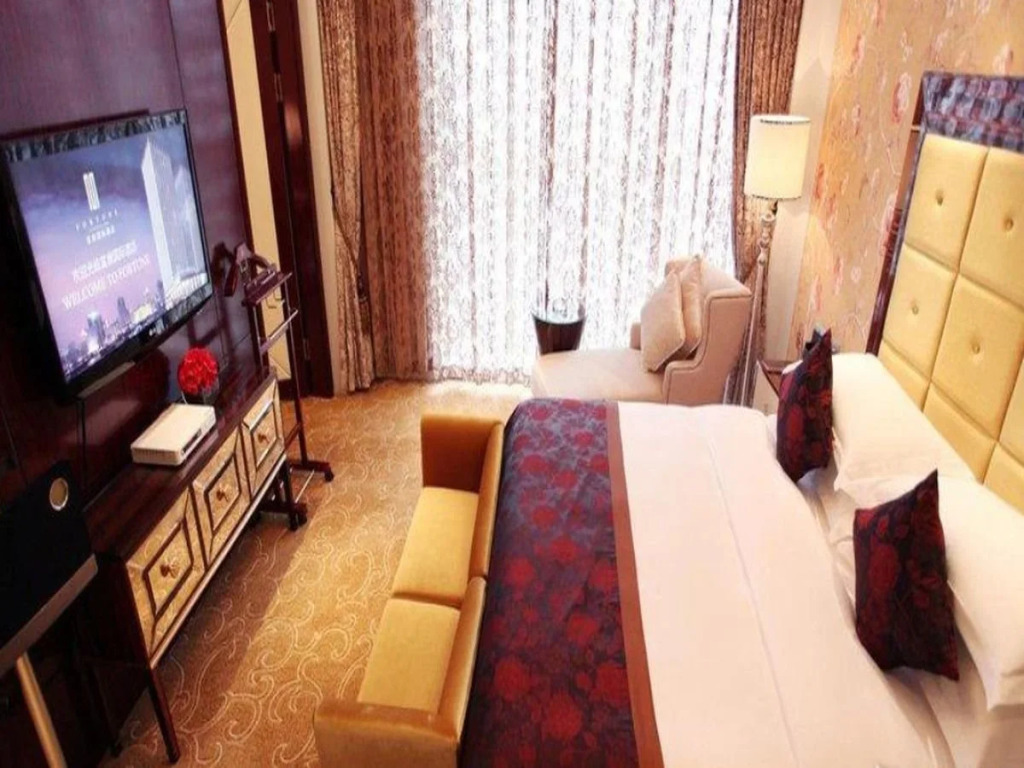 Fortune International Hotel