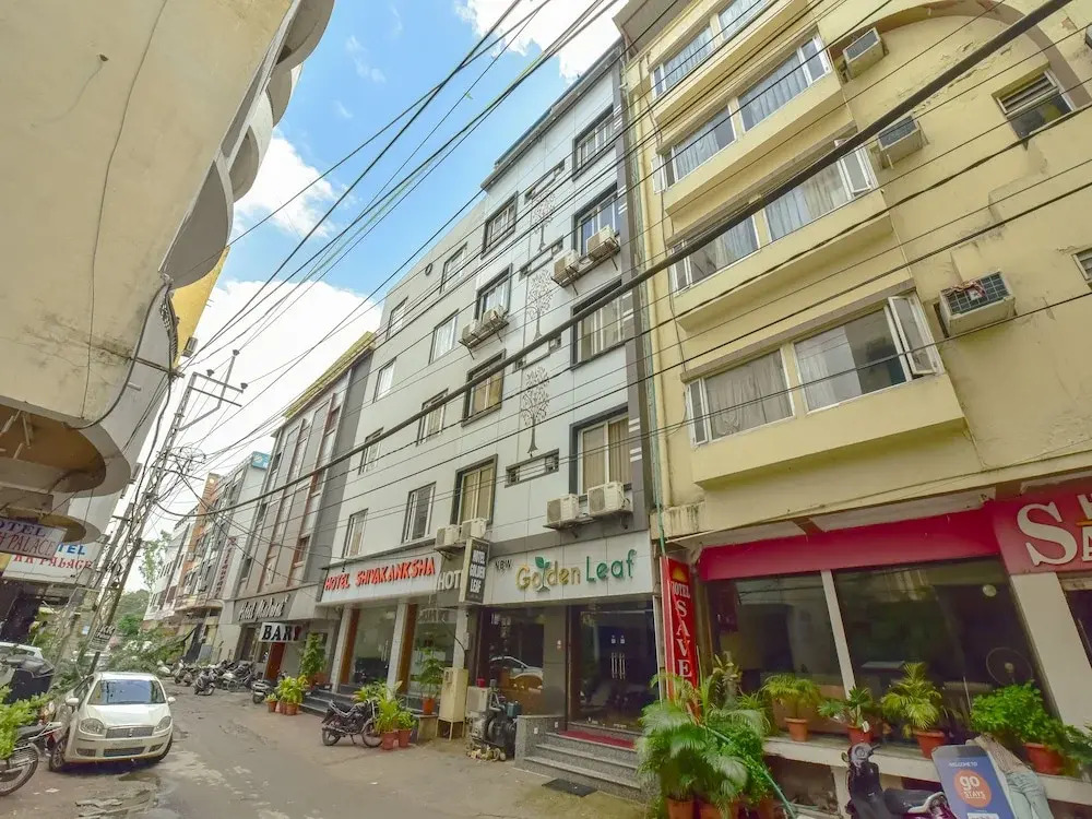 Hotel Golden Leaf