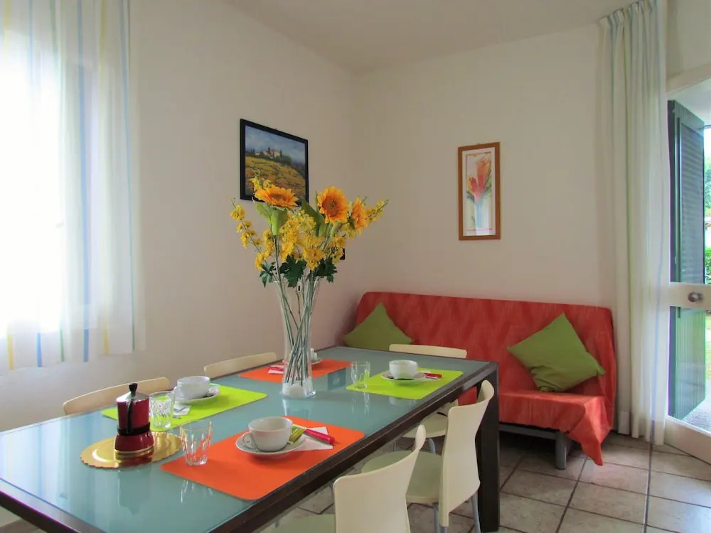 Comfy villa with charming garden