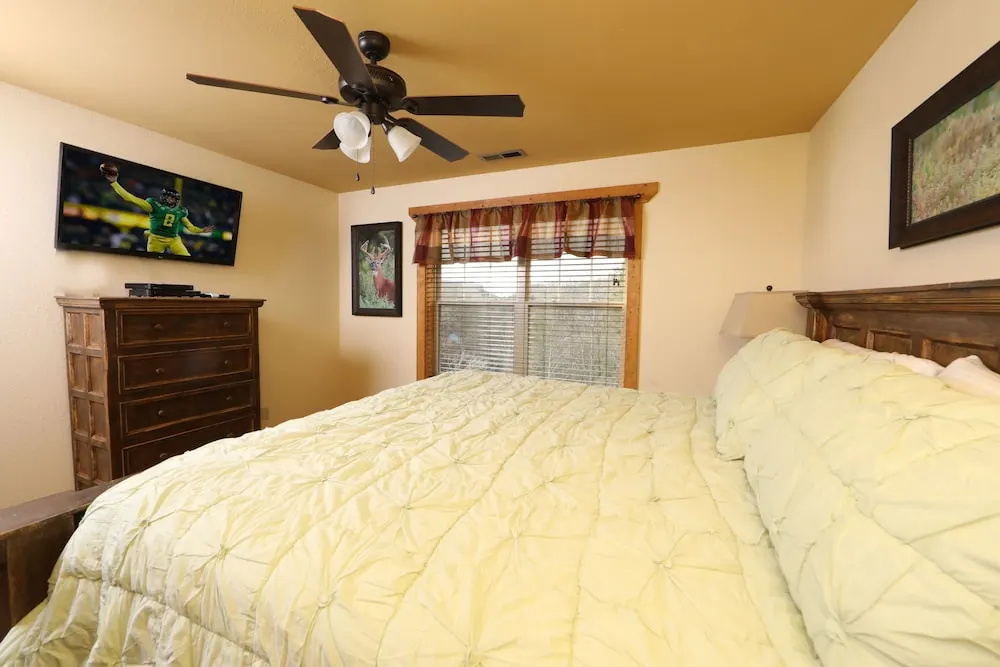 Firefly Nights - Five Bedroom Chalet