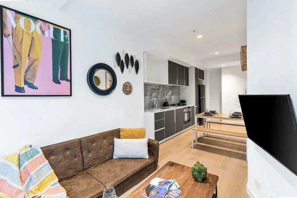 A Lovely Apt Right Next to Southern Cross Station