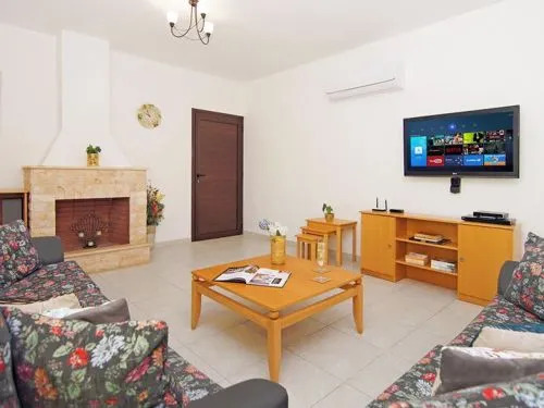 House KPAST11 Foiano della Chiana