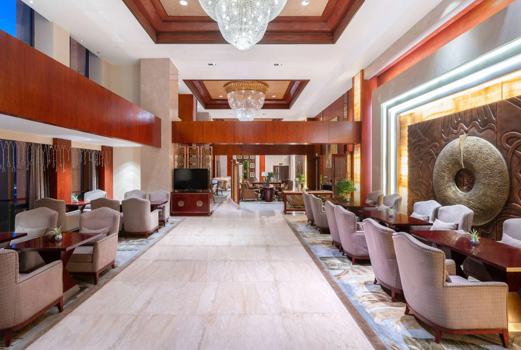 Howard Johnson By Wyndham Tropical Garden Plaza Kunming
