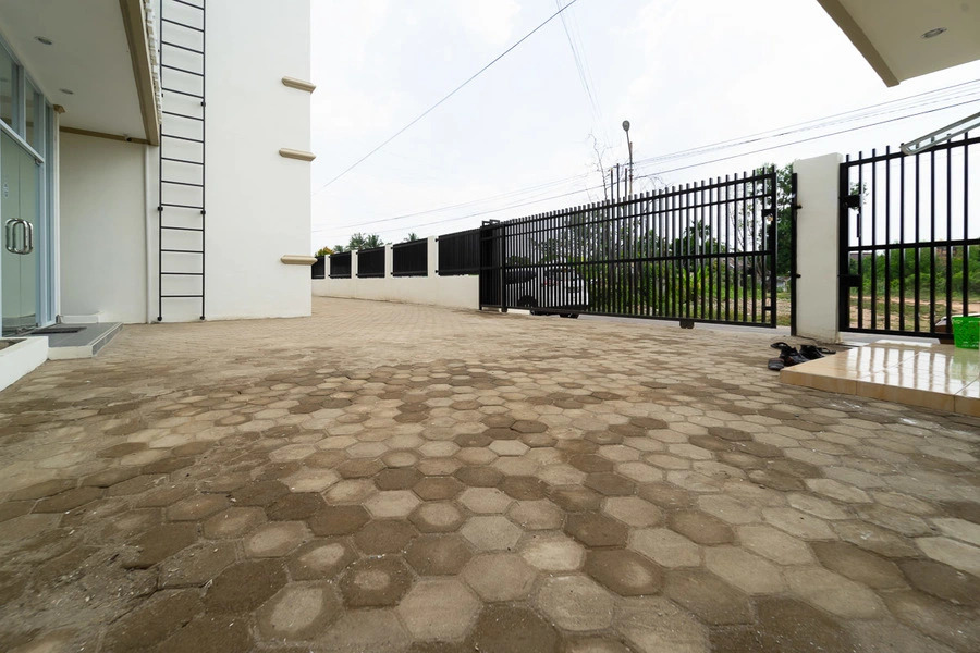 RedDoorz near Griya Agung Palembang