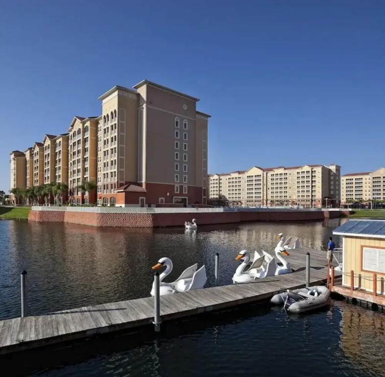 Luxury Resort Minutes from Disney