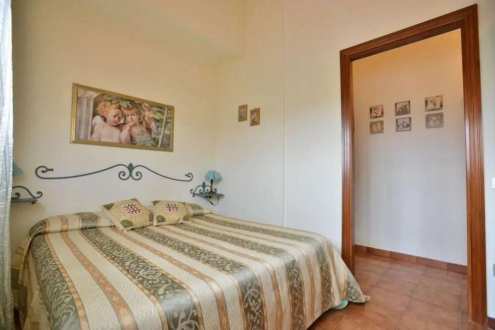 IzzHome Pula Crispi