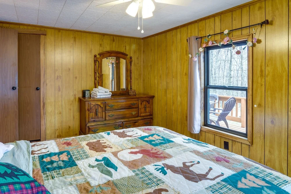 Alpine Lake Resort Cabin Rental w/ Pool Access!