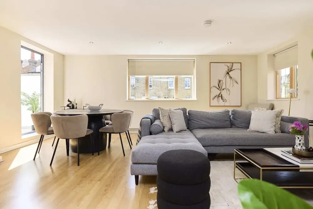 Putney Terrace Apartment