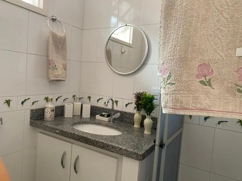 Casa em Condomínio 2 suítes casa 03