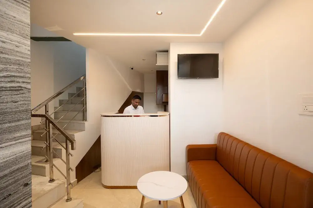 Sri Varee Residency- Near to KMCH hospital & Coimbatore Airport