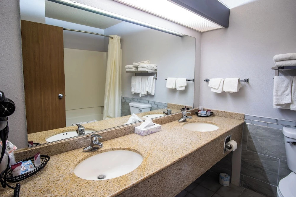 Coratel Inn and Suites By Jasper Eagan ST Paul Airport & Mall of America
