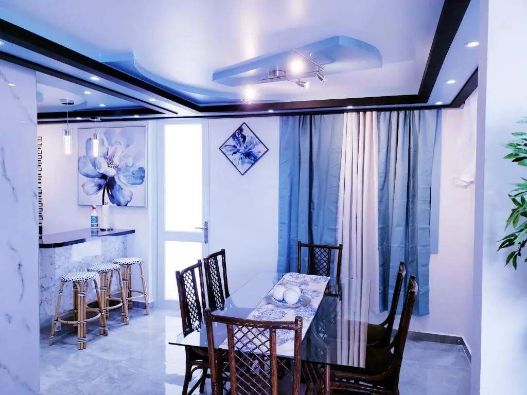 MH2 beautiful house 2do floor near airport and beach