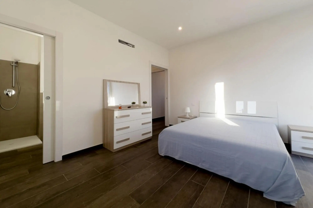 Smeraldo design apartment 6 beds near the center of Portoferraio and all services-SMERALDO