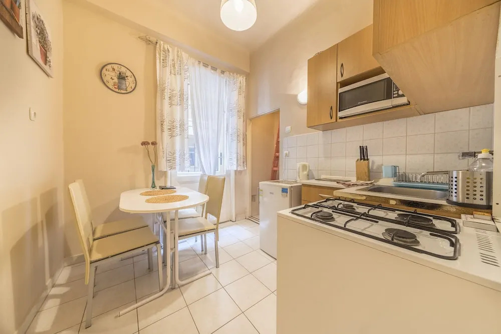 Zumin Apartment