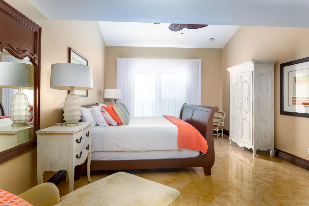 The Somerset on Grace Bay