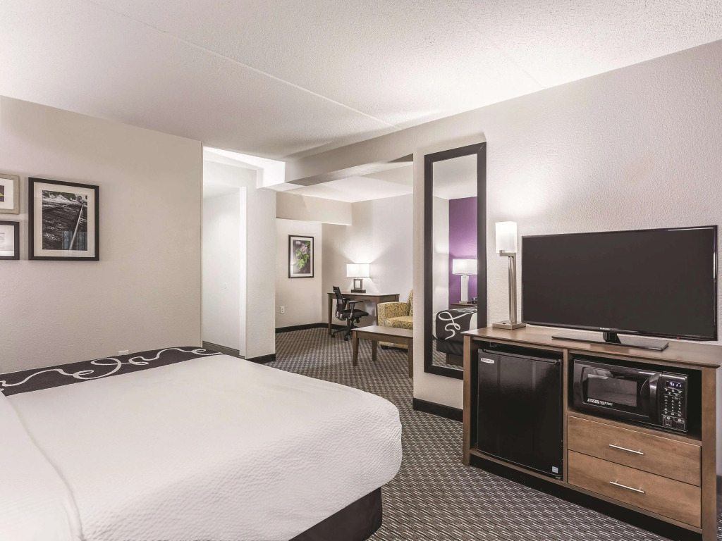 La Quinta by Wyndham Columbia / Fort Meade