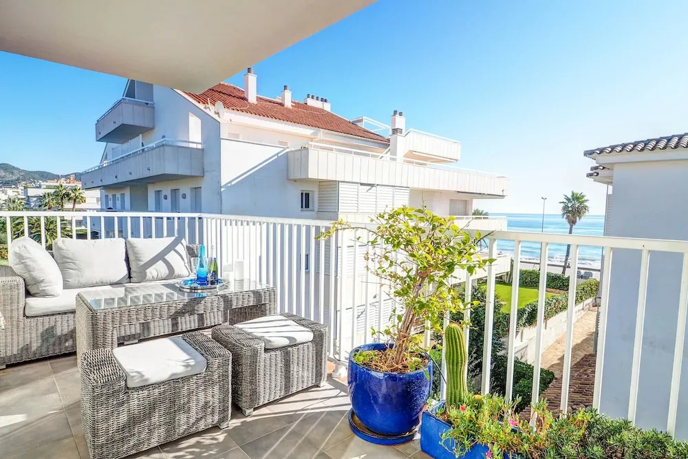 The Blue Nirvana By Hello Apartments Sitges