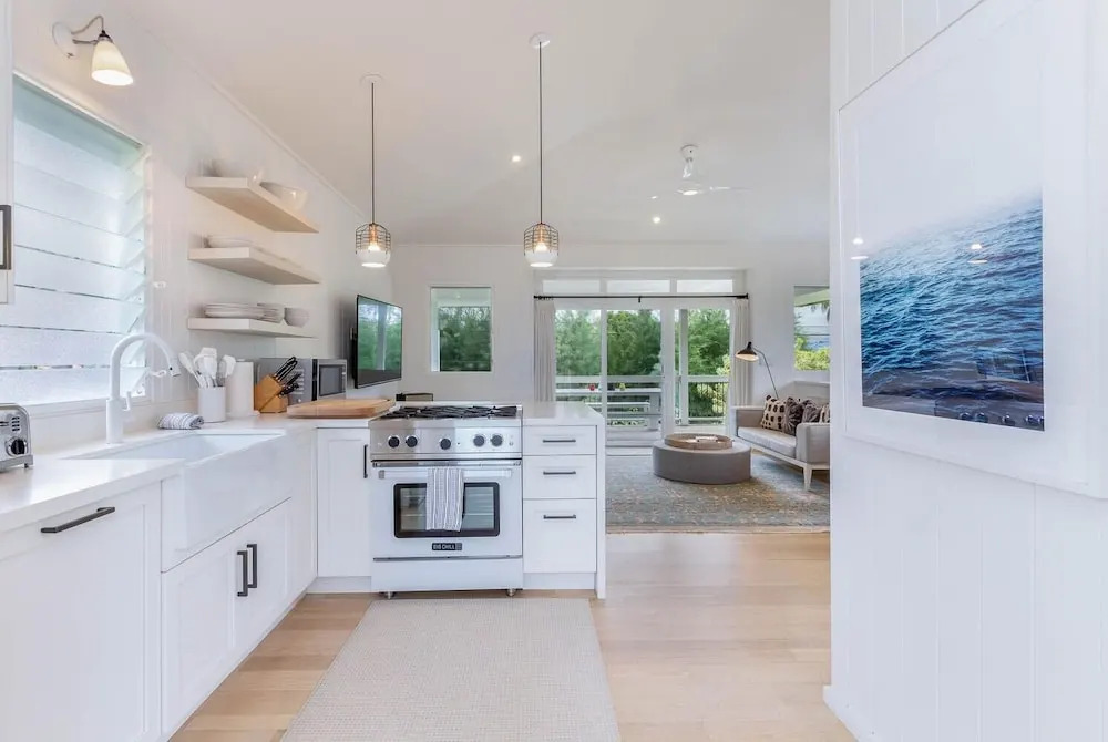 Hanalei Beach House 5 Bedroom Home by RedAwning